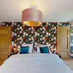 Les De La Vaulx-renard 3*