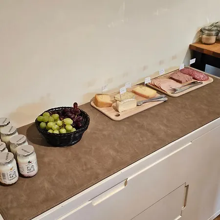 Les De La Vaulx-renard Bed & Breakfast